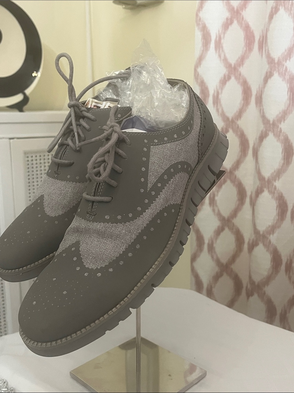 Men's Grey Wingtip Oxford Shoes - Stylish Casual Dress Shoes